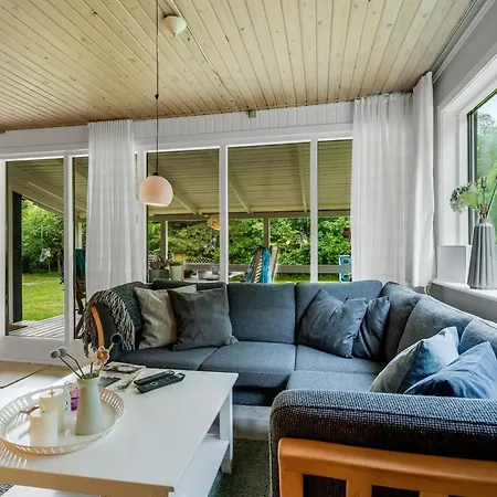 Fergie - 400m From The Sea By Interhome